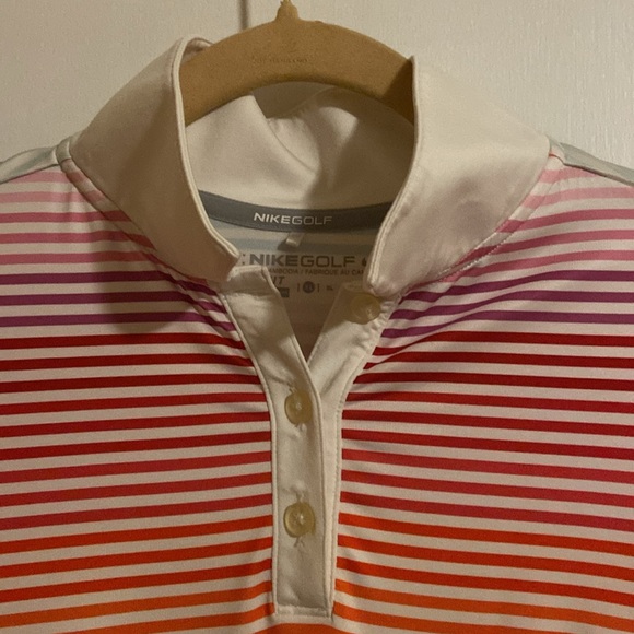 EUC Nike golf dress. - Picture 2 of 9